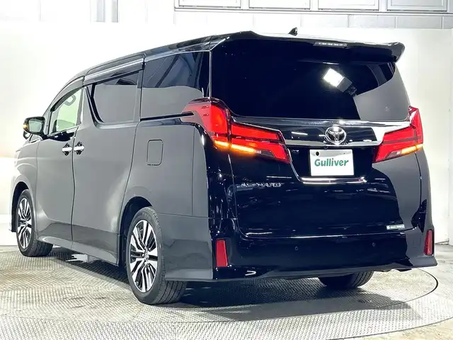 トヨタ アルファード S Cパッケージ 大阪府 2019(令1)年 2.6万km ブラック サンルーフ　黒革シート　ＡＬＰＩＮＥナビＴＶ　Ｂカメラ　後席モニター　パワーシート／ヒーター／エアコン　ハンドルヒーター　電動リアゲート　衝突軽減　レーダーＣ　クリアランスソナー