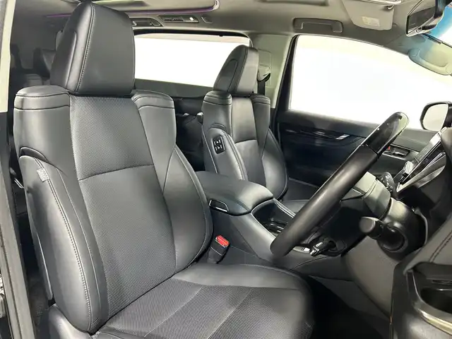 トヨタ アルファード S Cパッケージ 大阪府 2019(令1)年 2.6万km ブラック サンルーフ　黒革シート　ＡＬＰＩＮＥナビＴＶ　Ｂカメラ　後席モニター　パワーシート／ヒーター／エアコン　ハンドルヒーター　電動リアゲート　衝突軽減　レーダーＣ　クリアランスソナー