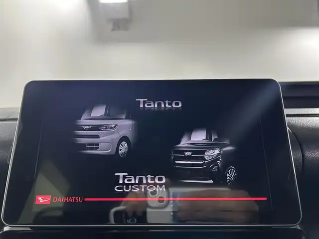 ダイハツ タント カスタム X スタイルセレクション 佐賀県 2021(令3)年 3.2万km ブラックマイカメタリック/ファイアークォーツレッドメタリック 2トーン 純正9インチナビ/CD/DVD/フルセグTV/Bluetooth/スマートアシスト/衝突軽減システム/横滑り防止/クリアランスソナー/先行者発進告知/レーンキープアシスト/標識認識機能/両側パワースライドドア/前席シートヒーター/純正前方ドライブレコーダー/ビルトインETC/シートバックテーブル/サンシェード/純正ドアバイザー/純正フロアマット