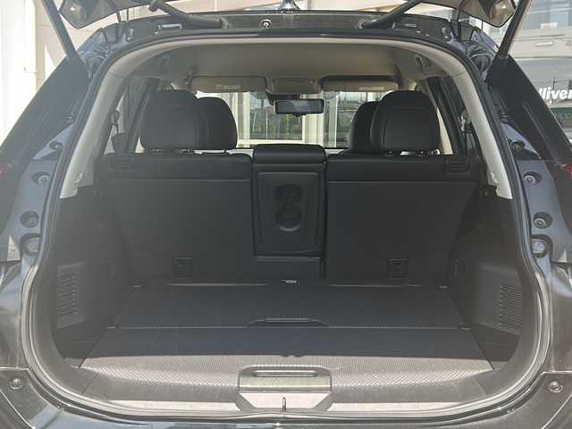 日産 エクストレイル 20Xi 静岡県 2019(平31)年 4.7万km ダイヤモンドブラック 【主要装備】/レザーシート　/アラウンドビューモニター　/プッシュスタート　/パワーバックドア　/純正ナビ　/フルセグテレビ　/シートヒーター　/アイドリングストップ　/プロパイロット　/レーンキープアシスト　/デジタルインナーミラー/LED/電動パーキングブレーキ/エマージェンシーブレーキ/純正ドライブレコーダー/ブラインドスポットビューモニター/コーナーセンサー