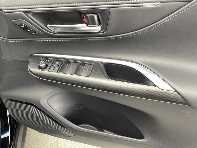 トヨタ ハリアー Z レザーパッケージ 宮崎県 2020(令2)年 4.3万km ブラック 禁煙車/トヨタセーフティセンス/純正12.3型ディスプレイオーディオナビTV/（T-CONNECT/USB/HDMI/Bluetooth/FMAM/フルセグTV)/純正JBLサウンドシステム/純正ビルトイン2.0ETC/純正LEDオートライト/純正LEDフォグ/純正19インチアルミ/純正オートアラーム/黒本革シート/パノラミックビューモニター/アダプティブクルーズコントロール/レーンディパーチャーアラート/ブラインドスポットモニター/ヘッドアップディスプレイ/パワーバックドア/前席パワーシート/エアシート/シートヒーター/パワーチルトステアリング/ステアリングヒーター/デジタルミラー/スマートキー/プッシュエンジンスタート/スペアキー/新車時保証書/取扱い説明書