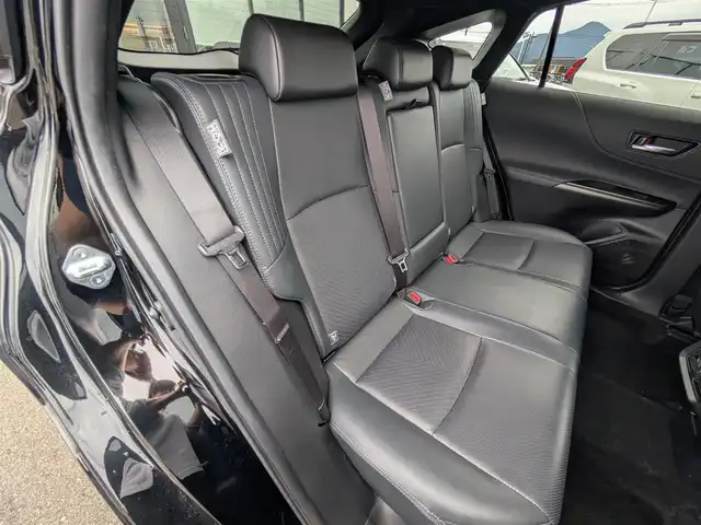 トヨタ ハリアー Z レザーパッケージ 福井県 2020(令2)年 4.3万km ブラック 禁煙車/トヨタセーフティセンス/純正12.3型ディスプレイオーディオナビTV/（T-CONNECT/USB/HDMI/Bluetooth/FMAM/フルセグTV)/純正JBLサウンドシステム/純正ビルトイン2.0ETC/純正LEDオートライト/純正LEDフォグ/純正19インチアルミ/純正オートアラーム/黒本革シート/パノラミックビューモニター/アダプティブクルーズコントロール/レーンディパーチャーアラート/ブラインドスポットモニター/ヘッドアップディスプレイ/パワーバックドア/前席パワーシート/エアシート/シートヒーター/パワーチルトステアリング/ステアリングヒーター/デジタルミラー/スマートキー/プッシュエンジンスタート/スペアキー/新車時保証書/取扱い説明書