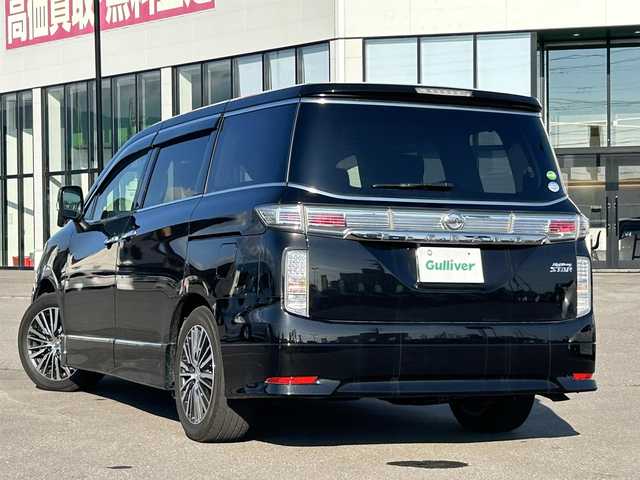 日産 エルグランド 250ハイウェイスターS 道南・函館 2015(平27)年 5万km ファントムブラック ・純正メモリナビ/・フルセグTV/・バックカメラ/・ETC/・両側パワースライドドア/・オットマン/・LEDヘッドライト/・フロントフォグランプ/・オートライト/・スマートキー/・エンジンプッシュスタート