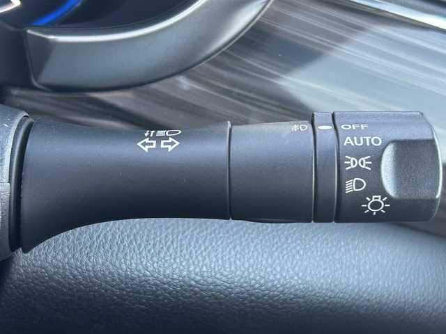 日産 エルグランド 250ハイウェイスターS 道南・函館 2015(平27)年 5万km ファントムブラック ・純正メモリナビ/・フルセグTV/・バックカメラ/・ETC/・両側パワースライドドア/・オットマン/・LEDヘッドライト/・フロントフォグランプ/・オートライト/・スマートキー/・エンジンプッシュスタート