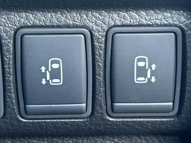 日産 エルグランド 250ハイウェイスターS 道南・函館 2015(平27)年 5万km ファントムブラック ・純正メモリナビ/・フルセグTV/・バックカメラ/・ETC/・両側パワースライドドア/・オットマン/・LEDヘッドライト/・フロントフォグランプ/・オートライト/・スマートキー/・エンジンプッシュスタート