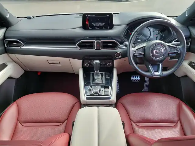 マツダ ＣＸ－８ XD 100周年特別記念車 東京都 2020(令2)年 3.7万km スノーフレイクホワイトパールマイカ 電動スライドガラスサンルーフ/BOSEプレミアムサウンドシステム/100周年記念車特別装備/・創立100周年記念スペシャルロゴ (ホイールキャップ、アドバンスドキー、フロントヘッドレスト等)/・レッドフロアカーペット/・パワーウォークイン機構/ i‐ACTIVSENSE/・スマートシティブレーキサポート/・車線逸脱警報システム/・レーンキープアシスト/・レーダークルーズコントロール/・誤発進抑制制御/・ブラインドスポットモニタリング/・アクティブドライビングディスプレイ/・360°ビューモニター/ルーフレール/プッシュスタート/アイドリングストップ/パドルシフト/純正ナビ/フルセグTV/ETC2.0/前後ドライブレコーダー/レザーシート/4wayパワーシート/運転席シートメモリー機能/パワーバックドア/シートヒーター/ベンチレーション/ステアリングヒーター/LEDヘッドライト