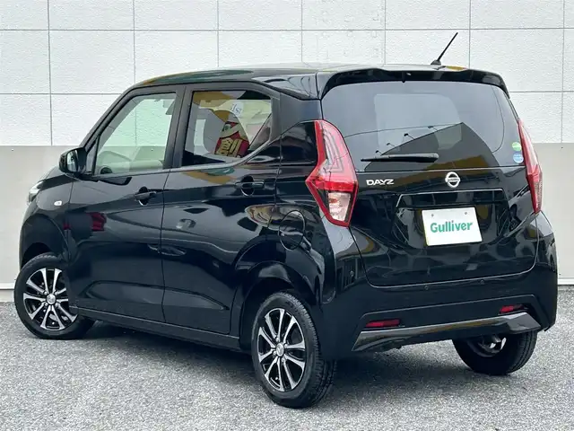 日産 デイズ S 東京都 2020(令2)年 2.8万km ブラック 社外メモリーナビ/　ワンセグTV/CD/Bluetooth/エマージェンシーブレーキ/車線逸脱警報/踏み間違い衝突防止アシスト/車線逸脱防止支援システム/ETC/フロントソナー/リアソナー/オートライト/社外14インチアルミホイール/キーレスキー/ヘッドライトレベライザー/アイドリングストップ/電動格納ミラー/横すべり防止/フロアマット/スペアキー/取扱説明書