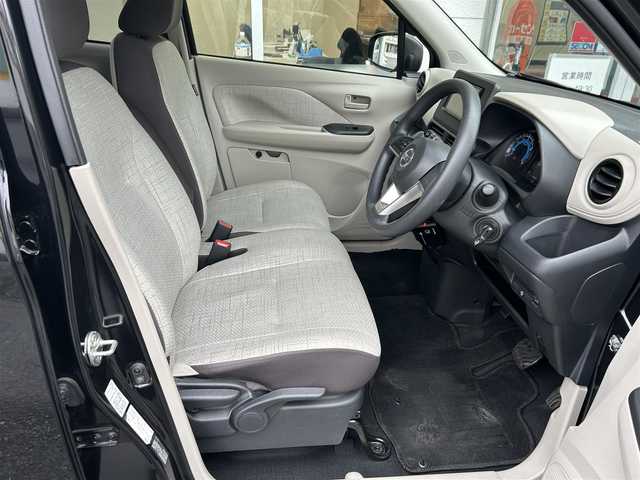 日産 デイズ S 東京都 2020(令2)年 2.8万km ブラック 社外メモリーナビ/　ワンセグTV/CD/Bluetooth/エマージェンシーブレーキ/車線逸脱警報/踏み間違い衝突防止アシスト/車線逸脱防止支援システム/ETC/フロントソナー/リアソナー/オートライト/社外14インチアルミホイール/キーレスキー/ヘッドライトレベライザー/アイドリングストップ/電動格納ミラー/横すべり防止/フロアマット/スペアキー/取扱説明書