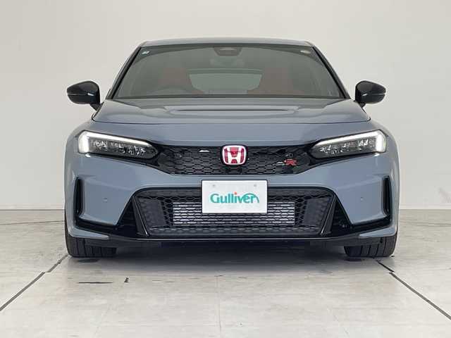 ホンダ シビック タイプR 愛知県 2025(令7)年 0.1千km ソニックグレーパール 登録済未使用車/ホンダセンシング/純正8型ディズプレイオーディオナビ/バックカメラ/レーダークルーズコントロール/フルセグ/Bluetooth/コーナーセンサー/純正アルミホイール/ETC2.0/ブラインドスポットモニター/レーンキープアシスト/衝突軽減システム/ステアリングスイッチ/スマートキー/プッシュスタート