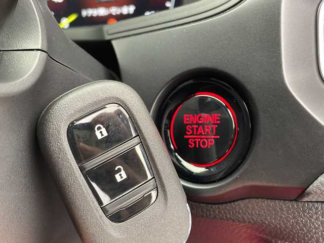 ホンダ シビック タイプR 愛知県 2025(令7)年 0.1千km ソニックグレーパール 登録済未使用車/ホンダセンシング/純正8型ディズプレイオーディオナビ/バックカメラ/レーダークルーズコントロール/フルセグ/Bluetooth/コーナーセンサー/純正アルミホイール/ETC2.0/ブラインドスポットモニター/レーンキープアシスト/衝突軽減システム/ステアリングスイッチ/スマートキー/プッシュスタート