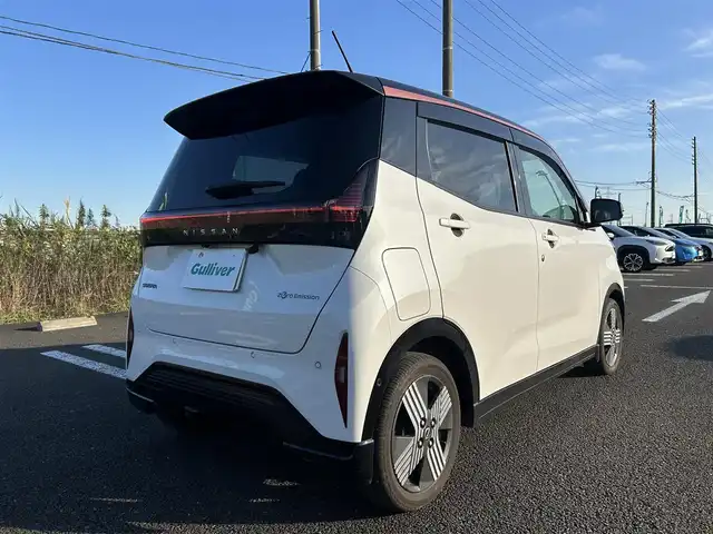 日産 サクラ G 栃木県 2023(令5)年 1.5万km アメジストブラック/シルキーホワイト 純正メーカーオプションナビ/レーダークルーズコントロール/アラウンドビューモニター/プロパイロットパーキング/D席シートヒーター/LEDヘッドライト/ETC2.0/前後コーナーセンサー/レーンキープアシスト/純正フロアマット/充電コード/純正１５インチアルミホイール