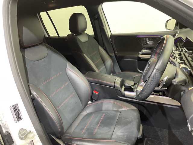 メルセデス・ベンツ ＧＬＢ２００ｄ AMGライン 愛媛県 2020(令2)年 3.1万km ポーラホワイト AMGラインパッケージ/ナビゲーションパッケージ/レーダーセーフティーパッケージ//カラーヘッドアップディスプレイ/ブラインドスポットモニター/レーダーセーフティーパッケージ/純正ナビ/Bluetooth　フルセグTV/360°カメラシステム/レーダークルーズコントロール/ETC/純正前後ドライブレコーダー/フットトランクオープナー/アンビエントライト/パワーシート/LEDヘッドライト