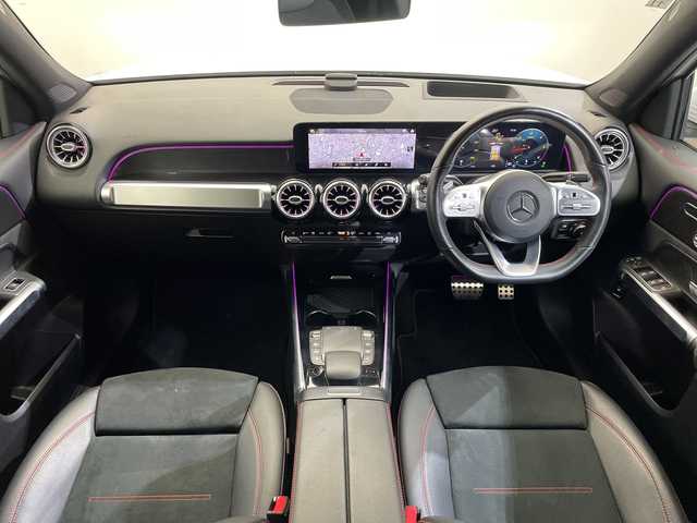 メルセデス・ベンツ ＧＬＢ２００ｄ AMGライン 愛媛県 2020(令2)年 3.1万km ポーラホワイト AMGラインパッケージ/ナビゲーションパッケージ/レーダーセーフティーパッケージ//カラーヘッドアップディスプレイ/ブラインドスポットモニター/レーダーセーフティーパッケージ/純正ナビ/Bluetooth　フルセグTV/360°カメラシステム/レーダークルーズコントロール/ETC/純正前後ドライブレコーダー/フットトランクオープナー/アンビエントライト/パワーシート/LEDヘッドライト