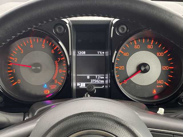 スズキ ジムニー XC 新潟県 2018(平30)年 3.8万km シフォンアイボリーM パート4WD/5速マニュアル/デュアルセンサーブレーキサポート/純正ディスプレイオーディオ/　CD/DVD/Bluetooth/バックカメラ/クルーズコントロール/LEDオートライト/フォグランプ/純正16インチアルミホイール/ドラレコ/電格ミラー/ウィンカーミラー/スマートキー/ビルトインETC2.0