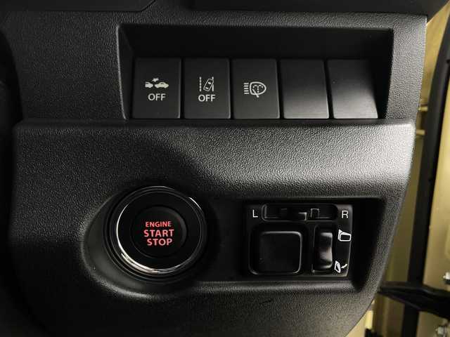 スズキ ジムニー XC 新潟県 2018(平30)年 3.8万km シフォンアイボリーM パート4WD/5速マニュアル/デュアルセンサーブレーキサポート/純正ディスプレイオーディオ/　CD/DVD/Bluetooth/バックカメラ/クルーズコントロール/LEDオートライト/フォグランプ/純正16インチアルミホイール/ドラレコ/電格ミラー/ウィンカーミラー/スマートキー/ビルトインETC2.0