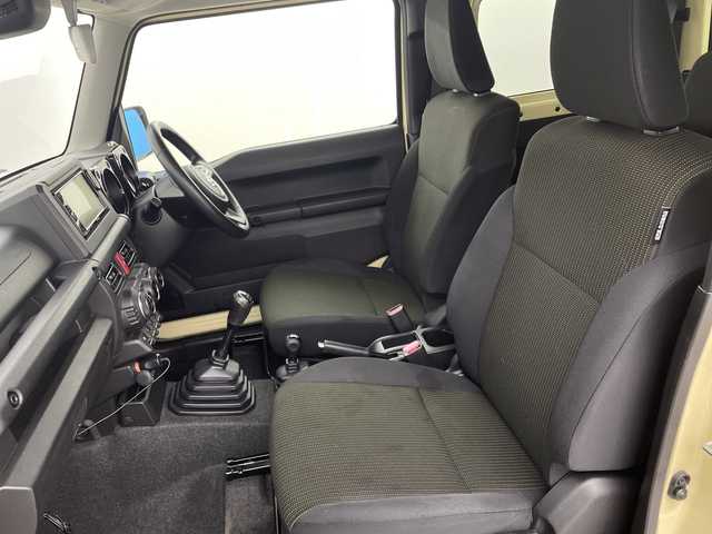 スズキ ジムニー XC 新潟県 2018(平30)年 3.8万km シフォンアイボリーM パート4WD/5速マニュアル/デュアルセンサーブレーキサポート/純正ディスプレイオーディオ/　CD/DVD/Bluetooth/バックカメラ/クルーズコントロール/LEDオートライト/フォグランプ/純正16インチアルミホイール/ドラレコ/電格ミラー/ウィンカーミラー/スマートキー/ビルトインETC2.0