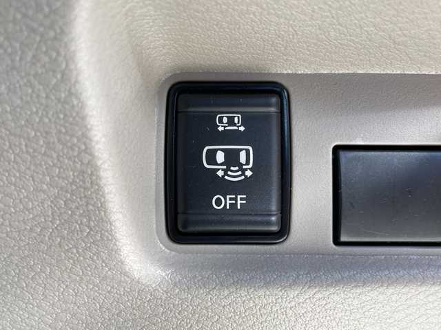 日産 ルークス X 神奈川県 2022(令4)年 0.5万km フローズンバニラパール エマージェンシーブレーキ/全方位カメラ　/純正ＳＤナビ　/フルセグＴＶ　/Ｂｌｕｅｔｏｏｔｈ接続/サーキュレーター　/片側パワースライドドア　/コーナーセンサー　/ＡＢＳ　/横滑り防止装置　/衝突被害軽減システム　/車線逸脱警報システム/ＬＥＤヘッド　/オートライト