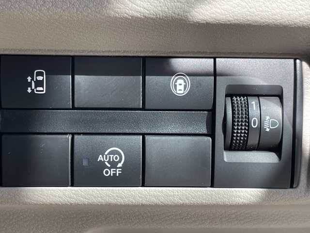 日産 ルークス X 神奈川県 2022(令4)年 0.5万km フローズンバニラパール エマージェンシーブレーキ/全方位カメラ　/純正ＳＤナビ　/フルセグＴＶ　/Ｂｌｕｅｔｏｏｔｈ接続/サーキュレーター　/片側パワースライドドア　/コーナーセンサー　/ＡＢＳ　/横滑り防止装置　/衝突被害軽減システム　/車線逸脱警報システム/ＬＥＤヘッド　/オートライト