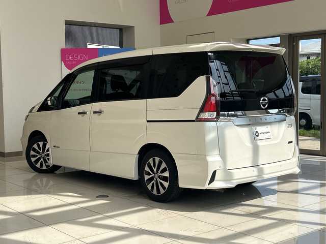 日産 セレナ ハイウェイスター プロパイロットED 埼玉県 2016(平28)年 6.4万km ブリリアントホワイトパール エマージェンシーブレーキ　/プロパイロット　/純正フリップダウンモニター /純正9インチメモリナビ /　　CD/DVD/BT/BD/フルセグ/バックカメラ /両側パワースライドドア /LEDオートライト /純正16インチアルミホイール/電子パーキング/ステアリングスイッチ /純正ETC