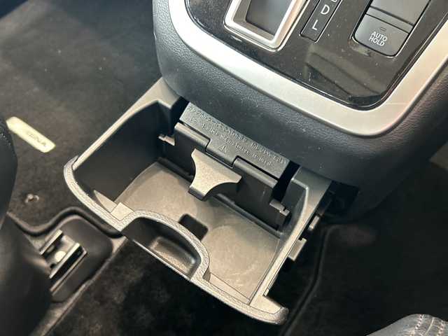 日産 セレナ ハイウェイスター プロパイロットED 埼玉県 2016(平28)年 6.4万km ブリリアントホワイトパール エマージェンシーブレーキ　/プロパイロット　/純正フリップダウンモニター /純正9インチメモリナビ /　　CD/DVD/BT/BD/フルセグ/バックカメラ /両側パワースライドドア /LEDオートライト /純正16インチアルミホイール/電子パーキング/ステアリングスイッチ /純正ETC