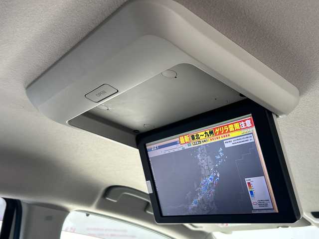 日産 セレナ ハイウェイスター プロパイロットED 埼玉県 2016(平28)年 6.4万km ブリリアントホワイトパール エマージェンシーブレーキ　/プロパイロット　/純正フリップダウンモニター /純正9インチメモリナビ /　　CD/DVD/BT/BD/フルセグ/バックカメラ /両側パワースライドドア /LEDオートライト /純正16インチアルミホイール/電子パーキング/ステアリングスイッチ /純正ETC