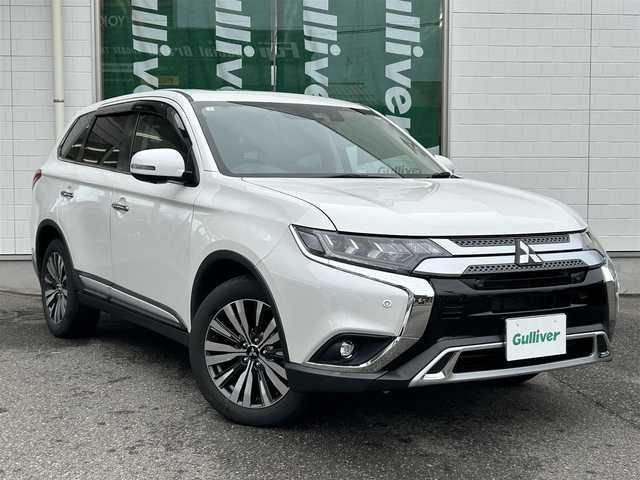 三菱 アウトランダー 24G 新潟県 2019(平31)年 3.4万km シルキーホワイト ワンオーナー/ETC2.0/ドライブレコーダー/シートヒーター/ハンドルヒーター/Bluetooth/バックカメラ/全方位カメラ/クルーズコントロール/ウィンカーミラー/アイドリングストップ/サンルーフ/ドアバイザー/プッシュスタート/パワーバックドア