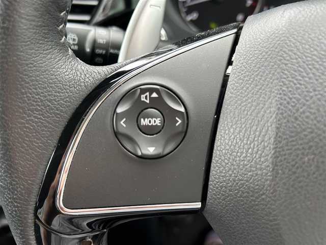 三菱 アウトランダー 24G 新潟県 2019(平31)年 3.4万km シルキーホワイト ワンオーナー/ETC2.0/ドライブレコーダー/シートヒーター/ハンドルヒーター/Bluetooth/バックカメラ/全方位カメラ/クルーズコントロール/ウィンカーミラー/アイドリングストップ/サンルーフ/ドアバイザー/プッシュスタート/パワーバックドア