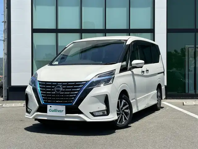 日産 セレナ e－パワー ハイウェイスター V 和歌山県 2020(令2)年 5.5万km ブリリアントホワイトパール 純正ナビ/フリップダウンモニター/アラウンドビューモニター/フルセグTV/（BT/CD/DVD)/エマージェンシーブレーキ/プロパイロット/パーキングアシスト/コーナーセンサー/ブラインドスポットモニター/横滑り防止装置/両側パワースライドドア/ハンズフリーオートスライドドア/純正フロアマット/純正アルミホイール/LEDヘッドライト/オートライト