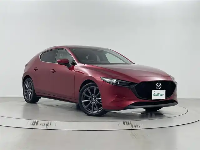 マツダ マツダ３ファストバック 15S ツーリング 埼玉県 2021(令3)年 2.4万km ソウルレッドクリスタルM スマートブレーキサポート/純正ナビゲーション/（フルセグTV/CD/DVD/Bluetooth/USB/HDMI/AM/FM）/全方位カメラ/レーダークルーズコントロール/レーンキープアシスト/ブラインドスポットモニター/ドライバーモニタリング/ヘッドアップディスプレイ/前後ドライブレコーダー/ETC/オートLEDヘッドライト/オートハイビーム/電動パーキングブレーキ/ブレーキホールド/スマートキー/プッシュスタート/純正１８インチアルミホイール
