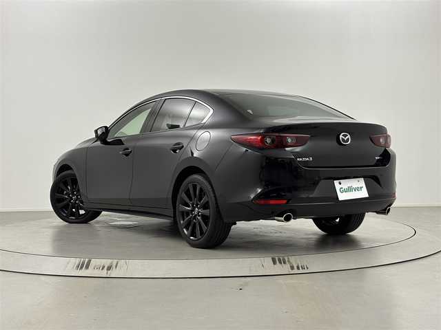 マツダ マツダ３ファストバック 15S ツーリング 埼玉県 2021(令3)年 2.4万km ソウルレッドクリスタルM スマートブレーキサポート/純正ナビゲーション/（フルセグTV/CD/DVD/Bluetooth/USB/HDMI/AM/FM）/全方位カメラ/レーダークルーズコントロール/レーンキープアシスト/ブラインドスポットモニター/ドライバーモニタリング/ヘッドアップディスプレイ/前後ドライブレコーダー/ETC/オートLEDヘッドライト/オートハイビーム/電動パーキングブレーキ/ブレーキホールド/スマートキー/プッシュスタート/純正１８インチアルミホイール