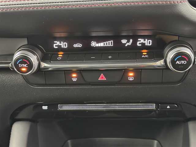 マツダ マツダ３ファストバック 15S ツーリング 埼玉県 2021(令3)年 2.4万km ソウルレッドクリスタルM スマートブレーキサポート/純正ナビゲーション/（フルセグTV/CD/DVD/Bluetooth/USB/HDMI/AM/FM）/全方位カメラ/レーダークルーズコントロール/レーンキープアシスト/ブラインドスポットモニター/ドライバーモニタリング/ヘッドアップディスプレイ/前後ドライブレコーダー/ETC/オートLEDヘッドライト/オートハイビーム/電動パーキングブレーキ/ブレーキホールド/スマートキー/プッシュスタート/純正１８インチアルミホイール