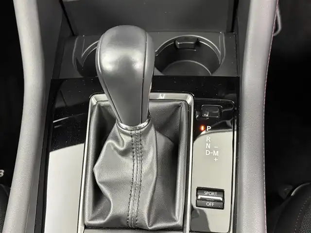 マツダ マツダ３ファストバック 15S ツーリング 埼玉県 2021(令3)年 2.4万km ソウルレッドクリスタルM スマートブレーキサポート/純正ナビゲーション/（フルセグTV/CD/DVD/Bluetooth/USB/HDMI/AM/FM）/全方位カメラ/レーダークルーズコントロール/レーンキープアシスト/ブラインドスポットモニター/ドライバーモニタリング/ヘッドアップディスプレイ/前後ドライブレコーダー/ETC/オートLEDヘッドライト/オートハイビーム/電動パーキングブレーキ/ブレーキホールド/スマートキー/プッシュスタート/純正１８インチアルミホイール