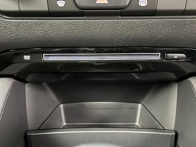 マツダ マツダ３ファストバック 15S ツーリング 埼玉県 2021(令3)年 2.4万km ソウルレッドクリスタルM スマートブレーキサポート/純正ナビゲーション/（フルセグTV/CD/DVD/Bluetooth/USB/HDMI/AM/FM）/全方位カメラ/レーダークルーズコントロール/レーンキープアシスト/ブラインドスポットモニター/ドライバーモニタリング/ヘッドアップディスプレイ/前後ドライブレコーダー/ETC/オートLEDヘッドライト/オートハイビーム/電動パーキングブレーキ/ブレーキホールド/スマートキー/プッシュスタート/純正１８インチアルミホイール