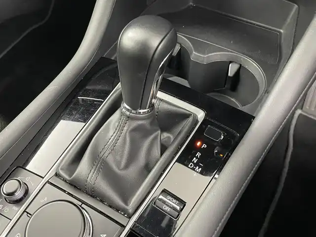 マツダ マツダ３ファストバック 15S ツーリング 埼玉県 2021(令3)年 2.4万km ソウルレッドクリスタルM スマートブレーキサポート/純正ナビゲーション/（フルセグTV/CD/DVD/Bluetooth/USB/HDMI/AM/FM）/全方位カメラ/レーダークルーズコントロール/レーンキープアシスト/ブラインドスポットモニター/ドライバーモニタリング/ヘッドアップディスプレイ/前後ドライブレコーダー/ETC/オートLEDヘッドライト/オートハイビーム/電動パーキングブレーキ/ブレーキホールド/スマートキー/プッシュスタート/純正１８インチアルミホイール