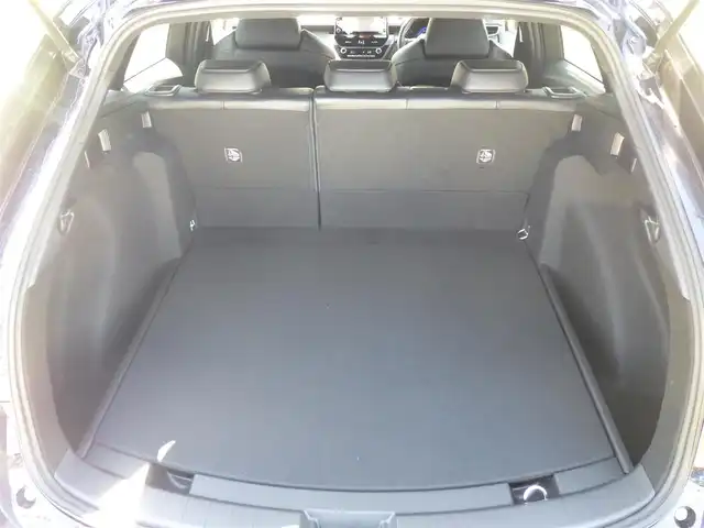 トヨタ カローラツーリング ダブルバイビー 千葉県 2020(令2)年 4万km スパークリングブラックパールクリスタルシャイン Toyota Safety Sense/・プリクラッシュセーフティ/・レーンディパーチャーアラート/・オートハイビーム/・レーダークルーズコントロール/・ブラインドスポットモニター/ヘッドアップディスプレイ/ハーフレザーシート/前席シートヒーター/9インチ純正コネクティッドナビ/地デジTV/【Bluetooth接続】/バックカメラ/革巻きステアリング/ステアリングスイッチ/ETC（2.0）/LEDヘッドライト/フォグライト/ウインカーミラー/クリアランスソナー/純正17インチアルミホイル/サイド/カーテンエアバッグ/スマートキー