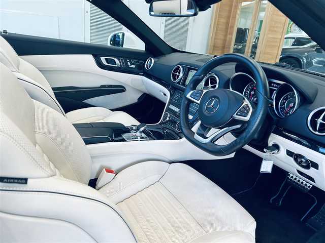 メルセデス・ベンツ ＳＬ４００ 大阪府 2020(令2)年 1.5万km ダイヤモンドホワイト ワンオーナー/レーダーセーフティP/ガラスルーフ/ホワイトレザー/メモリ付きパワーシート/エアシートヒーター/純正ナビ/TV/バックカメラ/applecarplay/ACC/純正19インチAW/LEDヘッドライト/電動リアゲート/ブラインドスポット