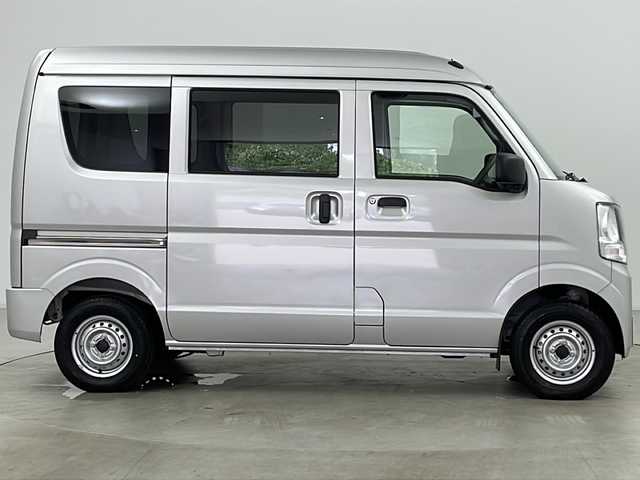 スズキ エブリイ PA リミテッド 道央・札幌 2024(令6)年 0.1万km シルキーシルバーメタリック ・4WD/・デュアルカメラブレーキサポート/・後退時ブレーキサポート/・誤発進抑制機能/・コーナーセンサー/・車線逸脱警報/・アイドリングストップ/・USBソケット/・オートライト/・ヘッドライトレベライザー/・リモコンキー/・スペアキーワンオーナー