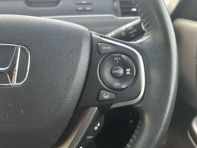 ホンダ フリード ハイブリット EX 鳥取県 2018(平30)年 4.5万km ホワイトオーキッドパール ホンダセンシング/・LKAS〈車線維持支援システム〉/・追突軽減ブレーキ〈CMBS〉/・誤発進抑制機能/・アダプティブ・クルーズ・コントロール/・歩行者事故低減ステアリング/・路外逸脱抑制機能/・先行車発進お知らせ機能/・標識認識機能/carrozzeriaナビ【AVIC-CZ910】/・フルセグ/CD/DVD/Bluetooth/バックモニター/carrozzeria10.2型フリップダウンモニター【TVM-FW1030】/両側電動スライドドア/LEDヘッドライト/オートライト/ビルトインETC/ハーフレザーシート/前席シートヒーター/スマートキー/プッシュスタート/純正AW/W＆サイドエアバック/カーテンエアバック