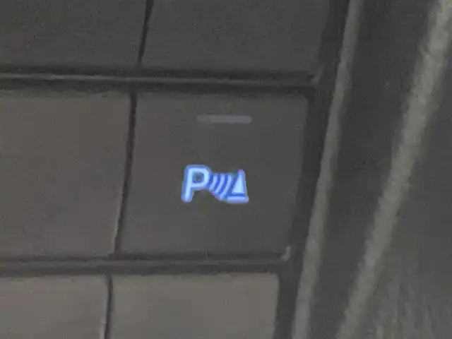 トヨタ ランドクルーザー プラド TX 熊本県 2020(令2)年 5.2万km ブラック 純正ナビ（ＣＤ・ＤＶＤ・フルセグ・ＢＴ・ＳＤ）/バックカメラ　/レーダークルーズコントロール　/前後クリアランスソナー　/衝突軽減ブレーキ　/レーンキープアシスト　/プリクラッシュセーフティ/先行車発進お知らせ機能/レーンデェパーチャアラート/横滑り防止　/ヘッドライトウォッシャー/純正フロアマット/純正17インチAW/オートライト/オートマチックハイビーム/LEDヘッドライト/フォグランプ/スマートキー/プッシュスタート/スペアキー1本/保証書/取扱説明書