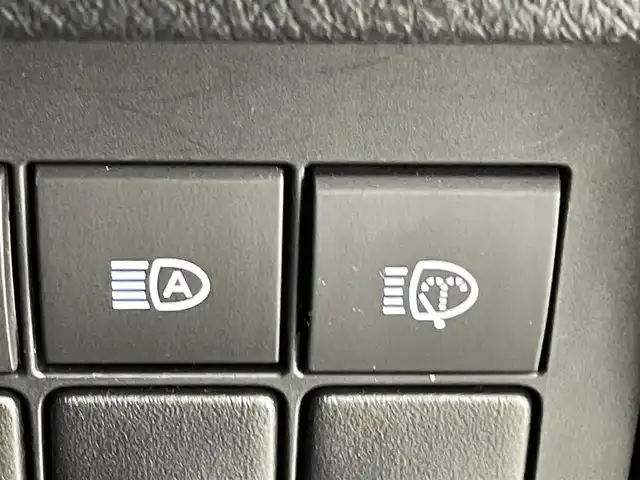 トヨタ ランドクルーザー プラド TX 熊本県 2020(令2)年 5.2万km ブラック 純正ナビ（ＣＤ・ＤＶＤ・フルセグ・ＢＴ・ＳＤ）/バックカメラ　/レーダークルーズコントロール　/前後クリアランスソナー　/衝突軽減ブレーキ　/レーンキープアシスト　/プリクラッシュセーフティ/先行車発進お知らせ機能/レーンデェパーチャアラート/横滑り防止　/ヘッドライトウォッシャー/純正フロアマット/純正17インチAW/オートライト/オートマチックハイビーム/LEDヘッドライト/フォグランプ/スマートキー/プッシュスタート/スペアキー1本/保証書/取扱説明書