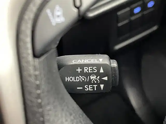 トヨタ ランドクルーザー プラド TX 熊本県 2020(令2)年 5.2万km ブラック 純正ナビ（ＣＤ・ＤＶＤ・フルセグ・ＢＴ・ＳＤ）/バックカメラ　/レーダークルーズコントロール　/前後クリアランスソナー　/衝突軽減ブレーキ　/レーンキープアシスト　/プリクラッシュセーフティ/先行車発進お知らせ機能/レーンデェパーチャアラート/横滑り防止　/ヘッドライトウォッシャー/純正フロアマット/純正17インチAW/オートライト/オートマチックハイビーム/LEDヘッドライト/フォグランプ/スマートキー/プッシュスタート/スペアキー1本/保証書/取扱説明書