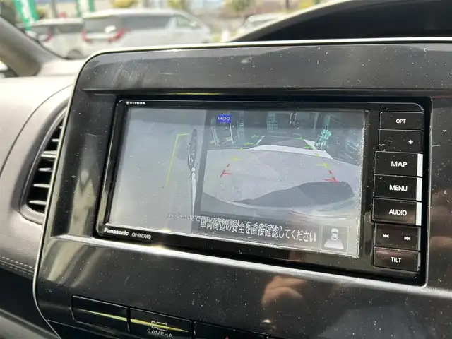 日産 セレナ e－パワー ハイウェイスター V 愛媛県 2020(令2)年 3.7万km カシミヤグレージュ Strada7型ナビ/社外12インチ天吊モニター/両側電動スライド/左側ハンズフリースライド/プロパイロット/全周囲カメラ/クリアランスソナー/ドライブレコーダー/インテリジェントルームミラー/ブラインドスポットモニター/電動パーキングブレーキ/AutoHold/LEDヘッドライト/電格ミラー/純正ドアバイザー/ISOFIX/現状サマー(純正AW)(195/65/R15)/DUNLOP ENASAVE EC300＋
