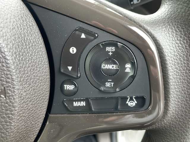 ホンダ Ｎ ＢＯＸ L 岩手県 2023(令5)年 1.6万km プラチナホワイトパール 社外SDナビ/AM/FM/CD/Bluetooth/ワンセグTV/バックカメラ/ETC/両側パワースライドドア/レーダークルーズコントロール/衝突被害軽減ブレーキ/レーンキープアシスト/横滑り防止装置/コーナーセンサー/アイドリングストップ/シートヒーター/オートライト/フォグランプ/スマートキー/プッシュスタート/電動格納ミラー/純正フロアマット/ドアバイザー/保証書/取扱説明書