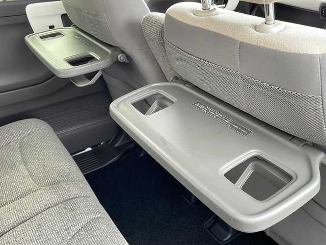 ホンダ Ｎ ＢＯＸ L 岩手県 2023(令5)年 1.6万km プラチナホワイトパール 社外SDナビ/AM/FM/CD/Bluetooth/ワンセグTV/バックカメラ/ETC/両側パワースライドドア/レーダークルーズコントロール/衝突被害軽減ブレーキ/レーンキープアシスト/横滑り防止装置/コーナーセンサー/アイドリングストップ/シートヒーター/オートライト/フォグランプ/スマートキー/プッシュスタート/電動格納ミラー/純正フロアマット/ドアバイザー/保証書/取扱説明書