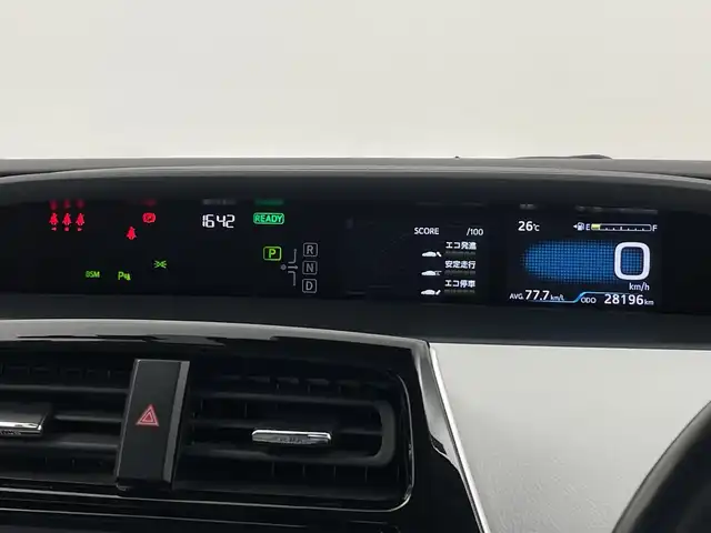 トヨタ プリウス ＰＨＶ A 新潟県 2020(令2)年 2.9万km プラチナホワイトパールマイカ 純正９インチメモリナビ（Bluetooth・CD・DVD）/アラウンドビューモニター　/衝突被害軽減システム　/D席パワーシート　/前席シートヒーター　/LEDオートライト　/オートマチックハイビーム/フォグランプ/純正ビルトインETC　/フルセグ　/前後ドライブレコーダー（GL-03AP)/レーンキープアシスト　/追従クルーズコントロール/前後コーナーセンサー/プラグインハイブリッド/100V充電/パーキングアシスト/アイドリングストップ/BSM/HV・EVモード/ドライブモード切替/ステアリングヒーター/レザーステアリング/ステアリングリモコン/純正フロアマット/純正１７インチアルミホイール/スマートキー/スペアキー