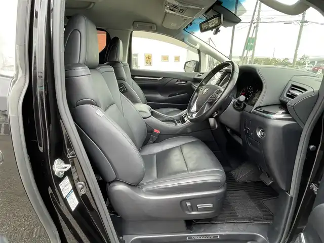 トヨタ ヴェルファイア Z Gエディション 道央・札幌 2019(令1)年 4.6万km バーニングブラッククリスタルシャインガラスフレーク ４WD/純正ディーラーOPナビ/CD/DVD/BT/フルセグ/トヨタセーフティセンス/プリクラッシュセーフティ/横滑り防止装置/レーダークルーズコントロール/レーンキープアシスト/クリアランスソナー/ブラインドスポットモニター/パーキングサポートブレーキ/ロードサインアシスト/バックカメラ/ビルトインETC2.0/ドライブレコーダー/アイドリングストップ/ECOMODE/両側パワースライドドア/パワーバックドア/前席/２列目パワーシート/D席メモリーシート/前席シートヒーター/前席エアシート/レザーシート/革巻きウッドコンビステアリング/ステアリングリモコン/ハンドルヒーター/AC100V/電動パーキング/ブレーキホールド/MTモード付AT/プッシュスタート/スマートキー/LEDヘッドライト/オートライト/フォグランプ/電動格納ミラー/ウィンカーミラー/フロアマット/ドアバイザー/純正AW付夏タイヤ積込/235/50/R18/2019年/山6mm