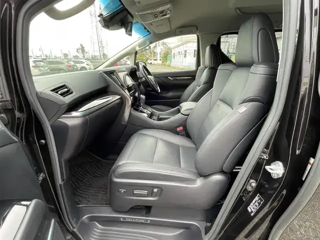 トヨタ ヴェルファイア Z Gエディション 道央・札幌 2019(令1)年 4.6万km バーニングブラッククリスタルシャインガラスフレーク ４WD/純正ディーラーOPナビ/CD/DVD/BT/フルセグ/トヨタセーフティセンス/プリクラッシュセーフティ/横滑り防止装置/レーダークルーズコントロール/レーンキープアシスト/クリアランスソナー/ブラインドスポットモニター/パーキングサポートブレーキ/ロードサインアシスト/バックカメラ/ビルトインETC2.0/ドライブレコーダー/アイドリングストップ/ECOMODE/両側パワースライドドア/パワーバックドア/前席/２列目パワーシート/D席メモリーシート/前席シートヒーター/前席エアシート/レザーシート/革巻きウッドコンビステアリング/ステアリングリモコン/ハンドルヒーター/AC100V/電動パーキング/ブレーキホールド/MTモード付AT/プッシュスタート/スマートキー/LEDヘッドライト/オートライト/フォグランプ/電動格納ミラー/ウィンカーミラー/フロアマット/ドアバイザー/純正AW付夏タイヤ積込/235/50/R18/2019年/山6mm