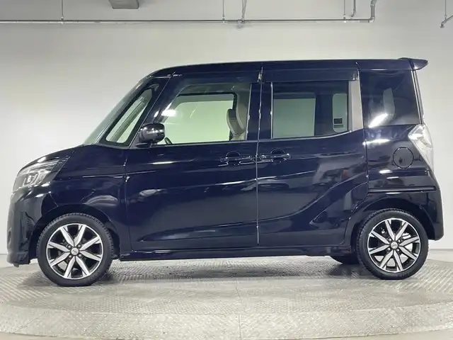 日産 デイズ ルークス HWS X Vセレクション 神奈川県 2017(平29)年 5.6万km ブラック エマージェンシーブレーキ/オートマチックハイビーム/純正ナビ/・BT/フルセグTV/CD/DVD/SD/AUX/アラウンドビューモニター/アイドリングストップ機能/両側電動スライドドア/インテリジェントキー/プッシュスタートボタン/革巻きステアリング/ステアリングスイッチ/Autoライト/ETC/LEDヘッドライト/フォグランプ/ハーフレザーシート/シートリフター/電動格納ミラー/ウィンカーミラー/純正フロアマット/純正15インチアルミホイール/純正ドアバイザー
