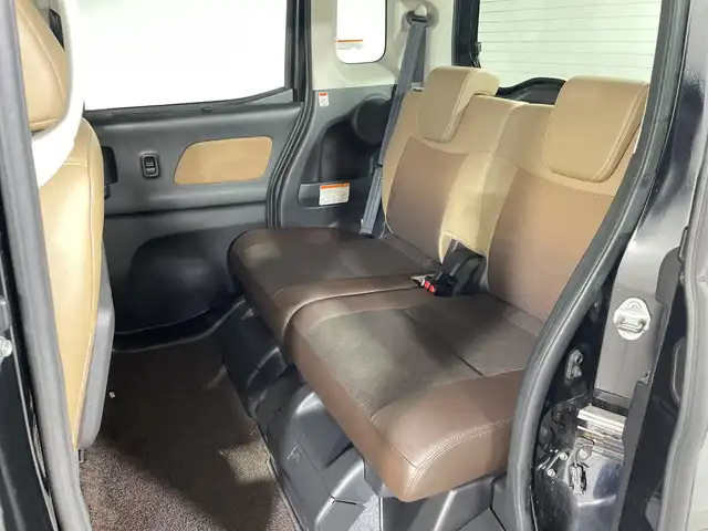 日産 デイズ ルークス HWS X Vセレクション 神奈川県 2017(平29)年 5.6万km ブラック エマージェンシーブレーキ/オートマチックハイビーム/純正ナビ/・BT/フルセグTV/CD/DVD/SD/AUX/アラウンドビューモニター/アイドリングストップ機能/両側電動スライドドア/インテリジェントキー/プッシュスタートボタン/革巻きステアリング/ステアリングスイッチ/Autoライト/ETC/LEDヘッドライト/フォグランプ/ハーフレザーシート/シートリフター/電動格納ミラー/ウィンカーミラー/純正フロアマット/純正15インチアルミホイール/純正ドアバイザー
