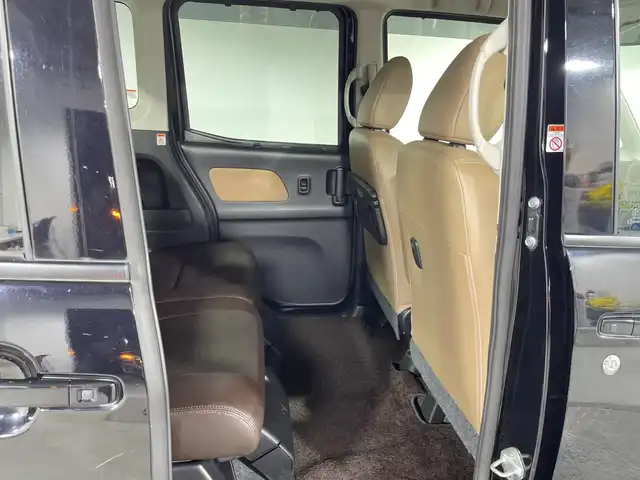 日産 デイズ ルークス HWS X Vセレクション 神奈川県 2017(平29)年 5.6万km ブラック エマージェンシーブレーキ/オートマチックハイビーム/純正ナビ/・BT/フルセグTV/CD/DVD/SD/AUX/アラウンドビューモニター/アイドリングストップ機能/両側電動スライドドア/インテリジェントキー/プッシュスタートボタン/革巻きステアリング/ステアリングスイッチ/Autoライト/ETC/LEDヘッドライト/フォグランプ/ハーフレザーシート/シートリフター/電動格納ミラー/ウィンカーミラー/純正フロアマット/純正15インチアルミホイール/純正ドアバイザー